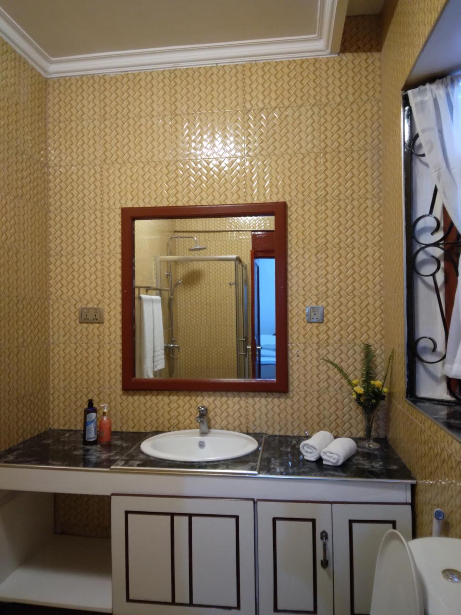 Sprunger Avenue - Tulia Homes Moshi Extérieur photo