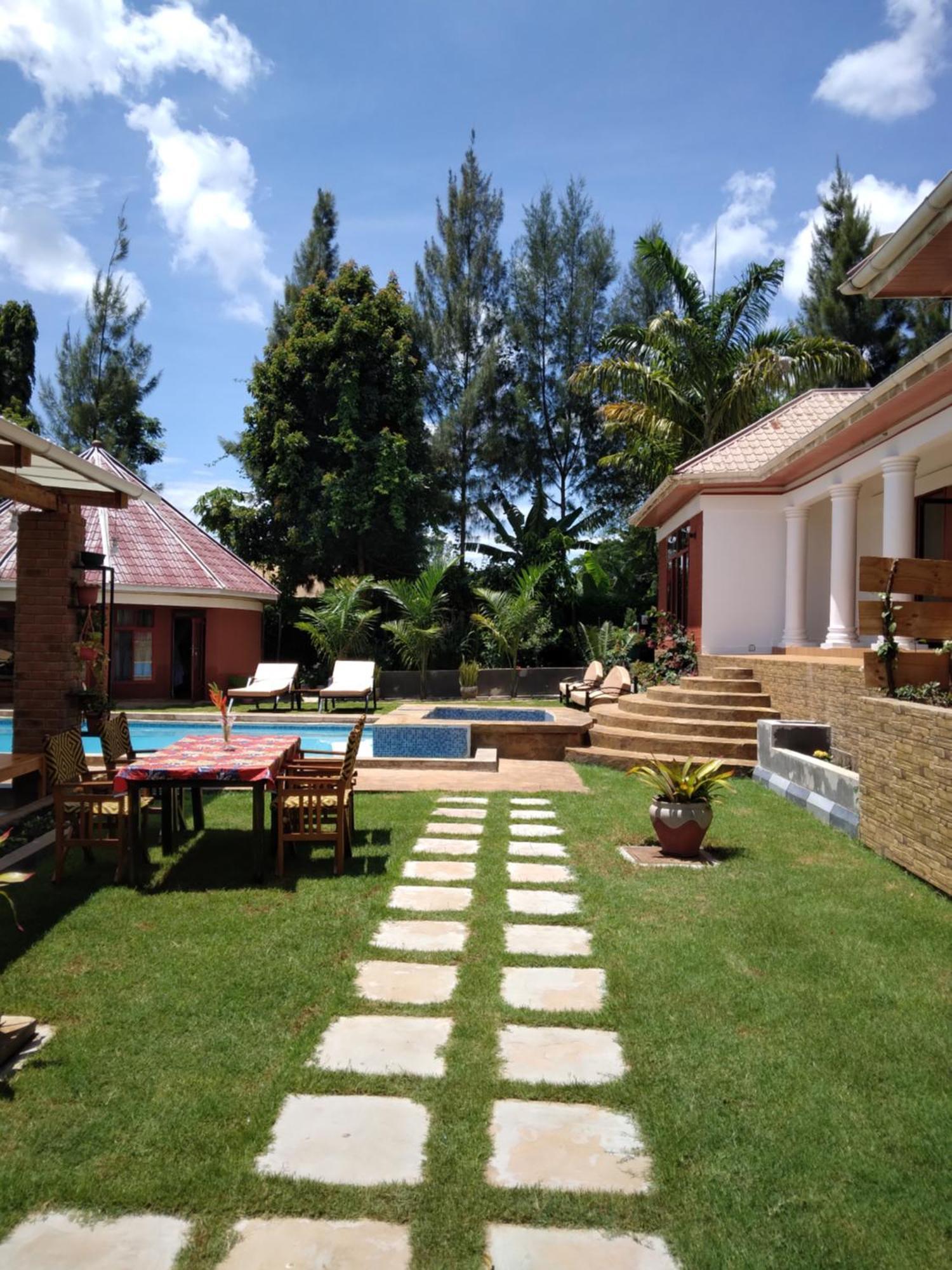 Sprunger Avenue - Tulia Homes Moshi Extérieur photo